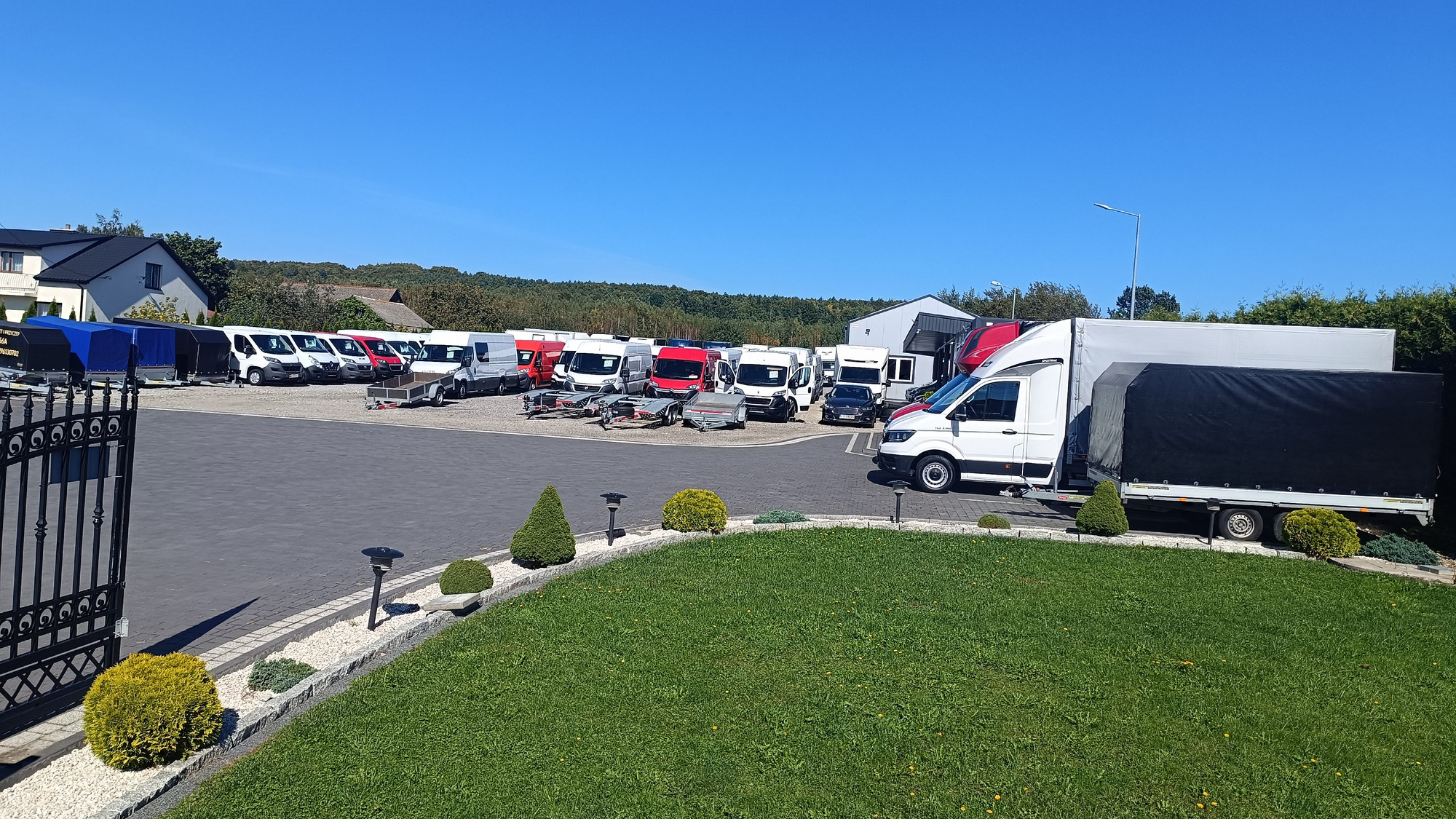 Zbigniew Stachera Przedsiębiorstwo Handlowo Usługowe "PLUS" - Автобусы undefined: фото 1