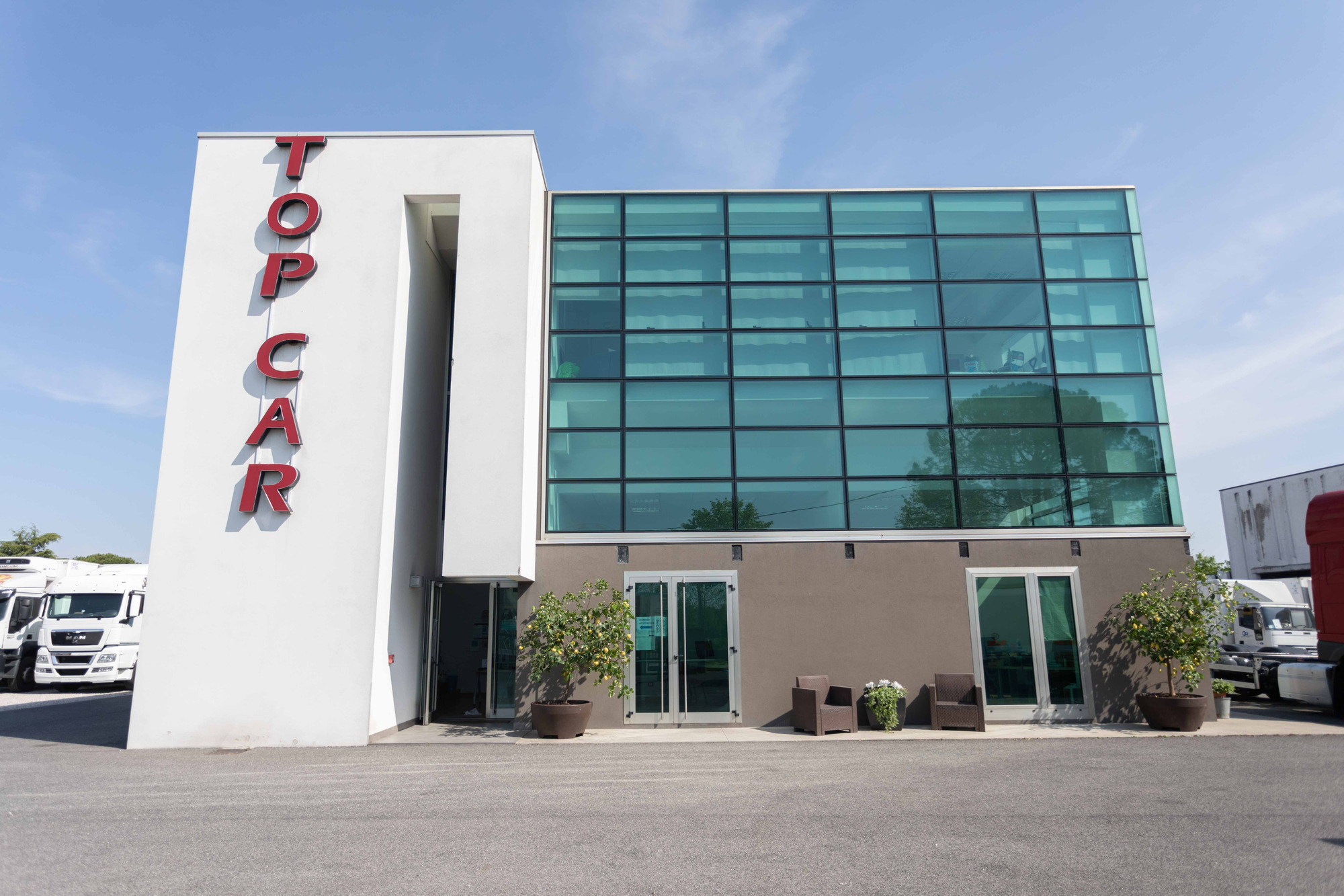 TOP CAR S.R.L. - Тягачи MERCEDES-BENZ Actros undefined: фото 4