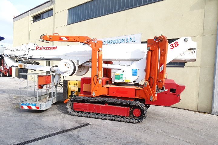 Centro Elevatori SRL undefined: фото 2