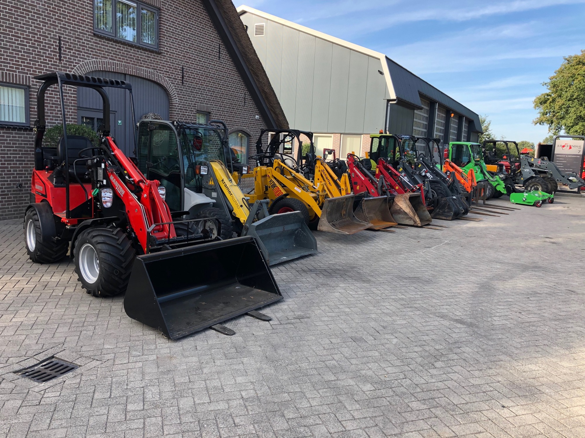 Jur Soetendaal - Сельскохозяйственная техника JOHN DEERE 2520 - Год: 2009 undefined: фото 1