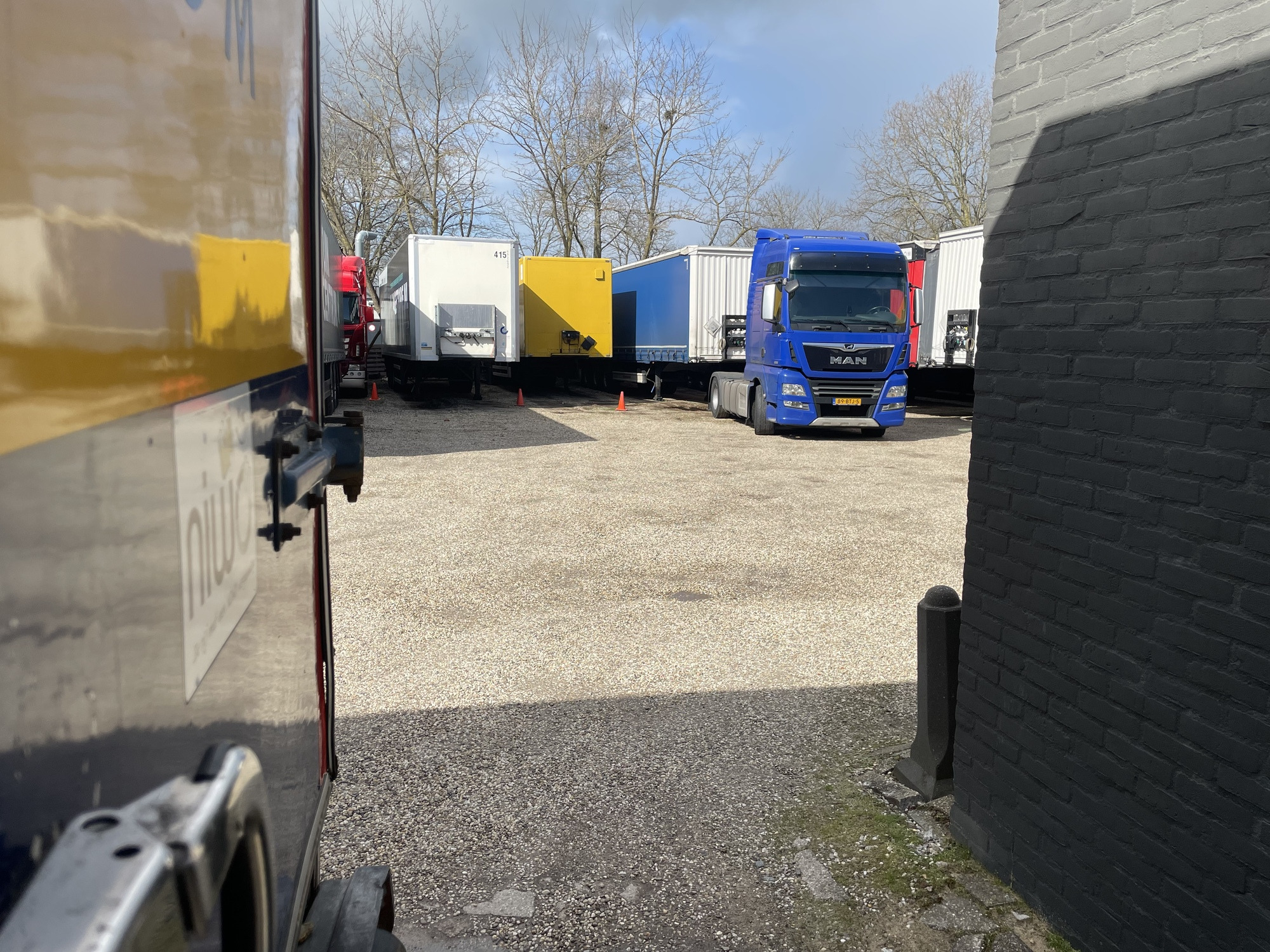 BRAAM TRUCKS & TRAILER VERHUUR B.V. - объявления о продаже undefined: фото 18