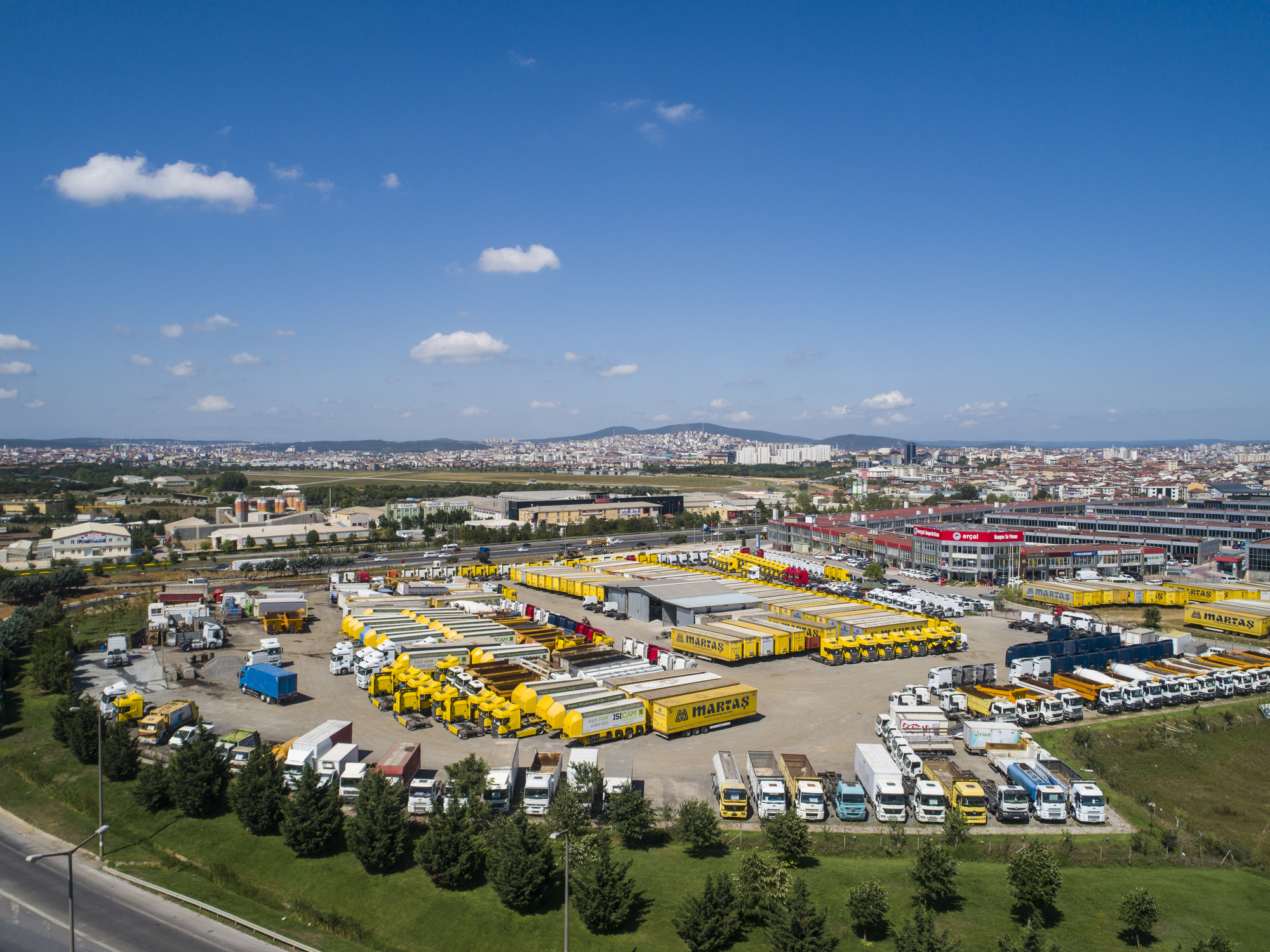 ERCAL TRUCKS - объявления о продаже undefined: фото 1
