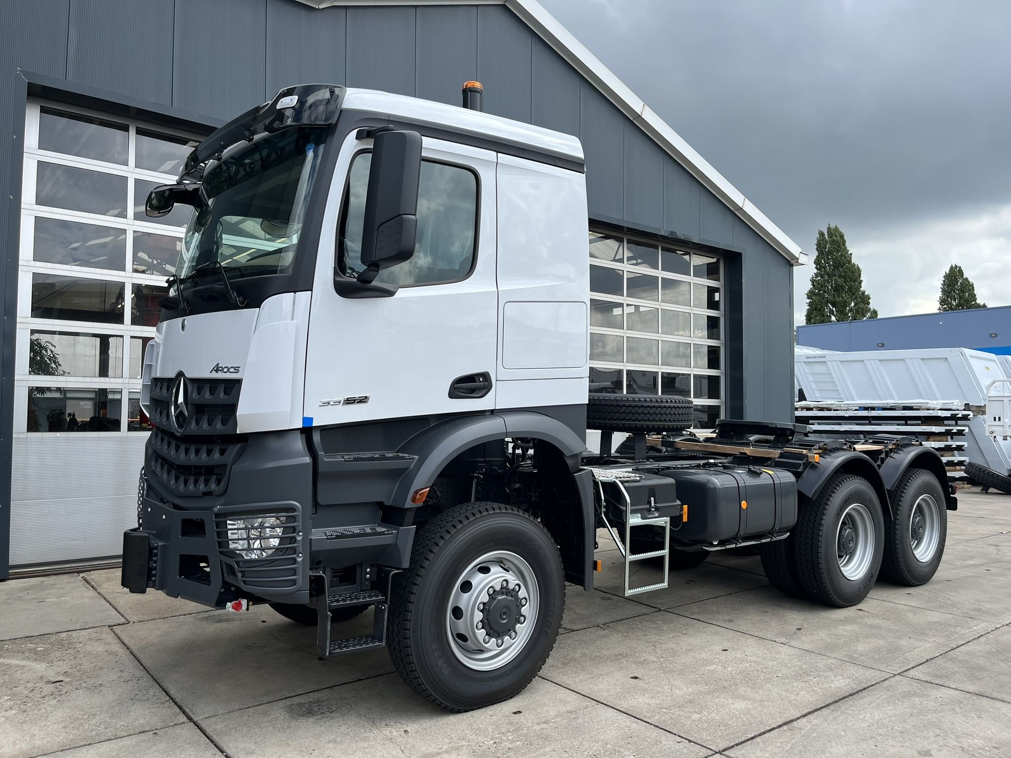 TMH Trucks undefined: фото 9