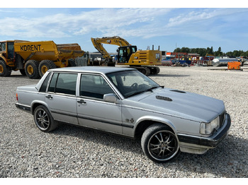 Легковой автомобиль VOLVO