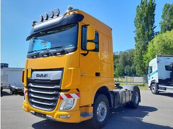 Тягач DAF XF 530