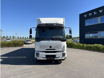 Грузовик с закрытым кузовом VOLVO FL