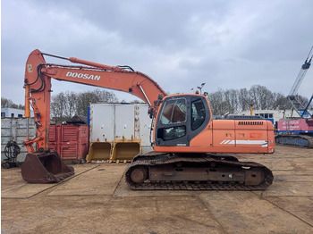 Гусеничный экскаватор DOOSAN DX225LC