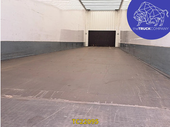 Полуприцеп-фургон Kässbohrer SBT: фото 4