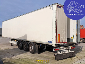 Полуприцеп-фургон Kässbohrer SBT: фото 3