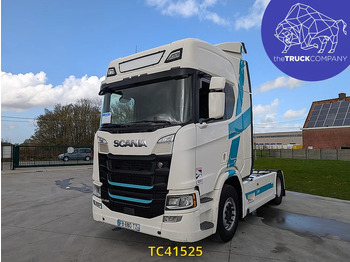 Тягач SCANIA R 450