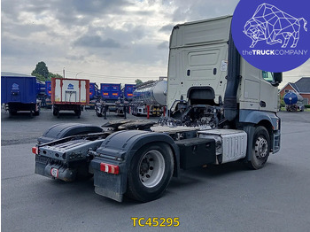 Тягач Mercedes-Benz Actros 1843: фото 4