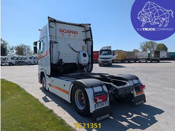 Тягач Scania R 450: фото 3
