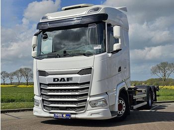 Грузовик-контейнеровоз/ Сменный кузов DAF XG 480