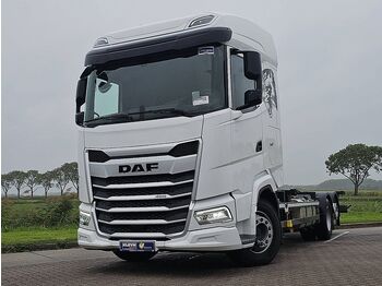 Грузовик-контейнеровоз/ Сменный кузов DAF XG 480
