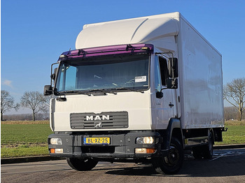 Грузовик с закрытым кузовом MAN