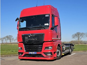 Грузовик-контейнеровоз/ Сменный кузов MAN TGX 26.510