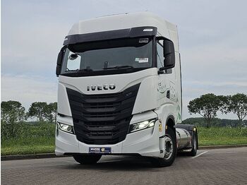 Тягач IVECO S-WAY