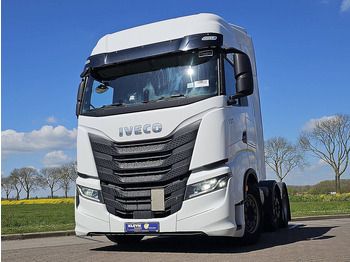 Тягач IVECO S-WAY