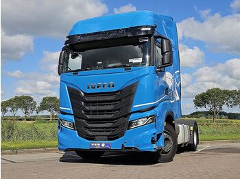 Тягач IVECO S-WAY
