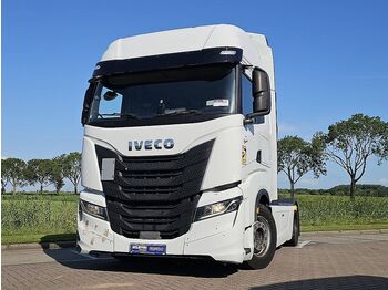 Тягач IVECO S-WAY
