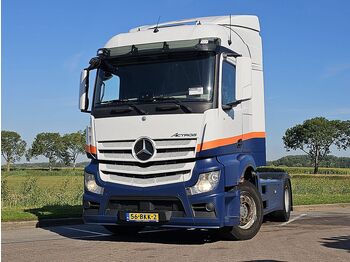 Тягач MERCEDES-BENZ Actros 1832