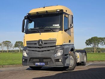 Тягач MERCEDES-BENZ Actros 1843