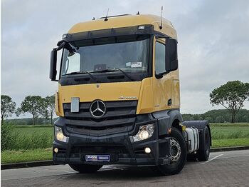 Тягач MERCEDES-BENZ Actros 1843