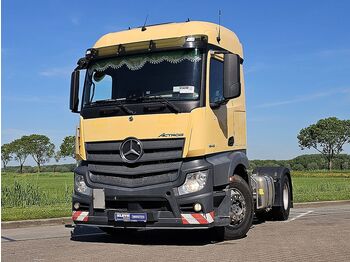 Тягач MERCEDES-BENZ Actros 1843