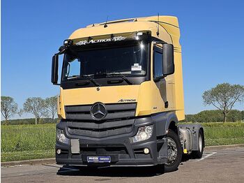 Тягач MERCEDES-BENZ Actros 1843