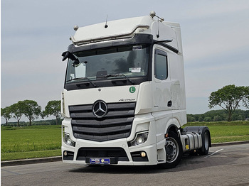 Тягач MERCEDES-BENZ Actros 1845