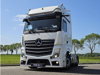 Тягач MERCEDES-BENZ Actros 1845