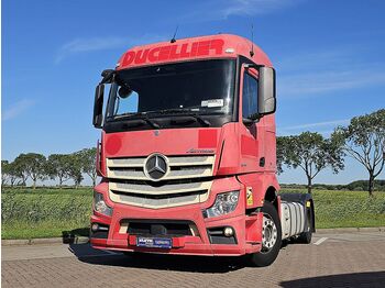 Тягач MERCEDES-BENZ Actros 1845