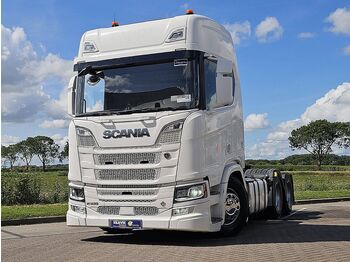 Тягач SCANIA R 580
