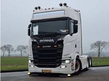 Тягач SCANIA S 580