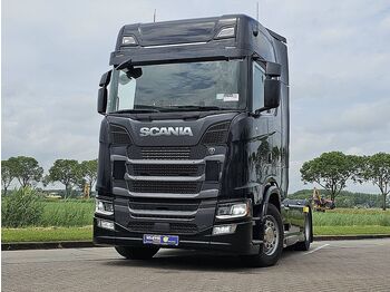 Тягач SCANIA S