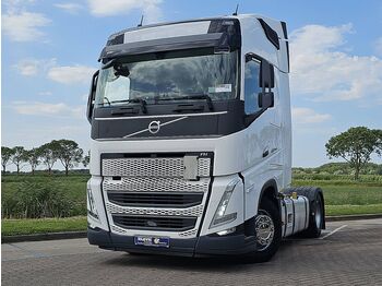 Тягач VOLVO FH 460