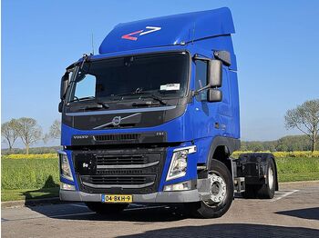 Тягач VOLVO FM 330