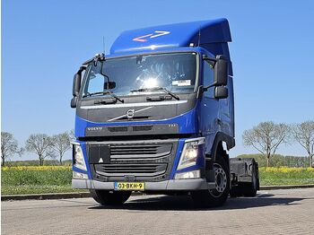 Тягач VOLVO FM 330