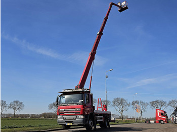 Грузовик DAF CF 65 220