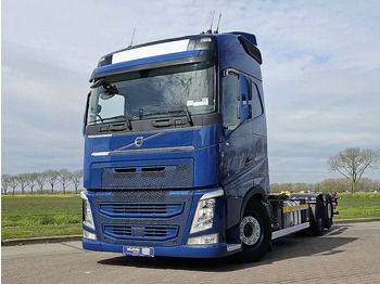 Грузовик-контейнеровоз/ Сменный кузов VOLVO FH 460