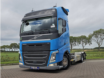Грузовик-контейнеровоз/ Сменный кузов VOLVO FH 460