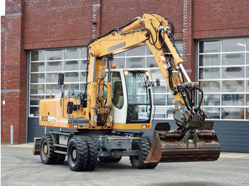 Колёсный экскаватор LIEBHERR A 900
