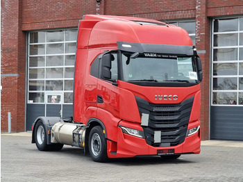Тягач IVECO S-WAY