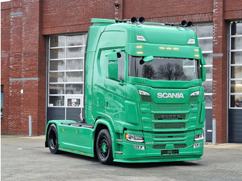 Scania S460 Highline 4x2 - NEW - Full spec - Custom exterior - Full air - Retarder - Show truck лизинг Scania S460 Highline 4x2 - NEW - Full spec - Custom exterior - Full air - Retarder - Show truck: фото 2 Scania S460 Highline 4x2 - NEW - Full spec - Custom exterior - Full air - Retarder - Show truck лизинг Scania S460 Highline 4x2 - NEW - Full spec - Custom exterior - Full air - Retarder - Show truck: фото 2
