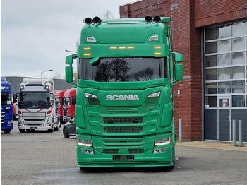Scania S460 Highline 4x2 - NEW - Full spec - Custom exterior - Full air - Retarder - Show truck лизинг Scania S460 Highline 4x2 - NEW - Full spec - Custom exterior - Full air - Retarder - Show truck: фото 3 Scania S460 Highline 4x2 - NEW - Full spec - Custom exterior - Full air - Retarder - Show truck лизинг Scania S460 Highline 4x2 - NEW - Full spec - Custom exterior - Full air - Retarder - Show truck: фото 3