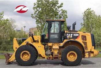 Колёсный погрузчик CATERPILLAR 950M