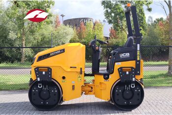 Каток JCB