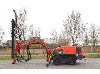 Буровая машина SANDVIK
