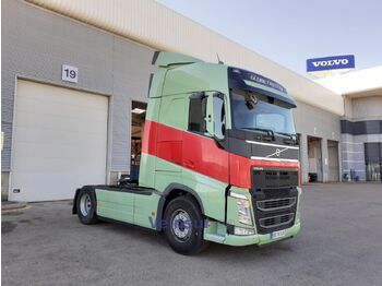 Тягач VOLVO FH