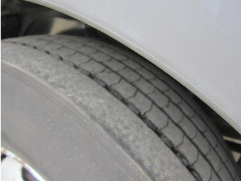 Грузовик с закрытым кузовом Scania G 400: фото 3